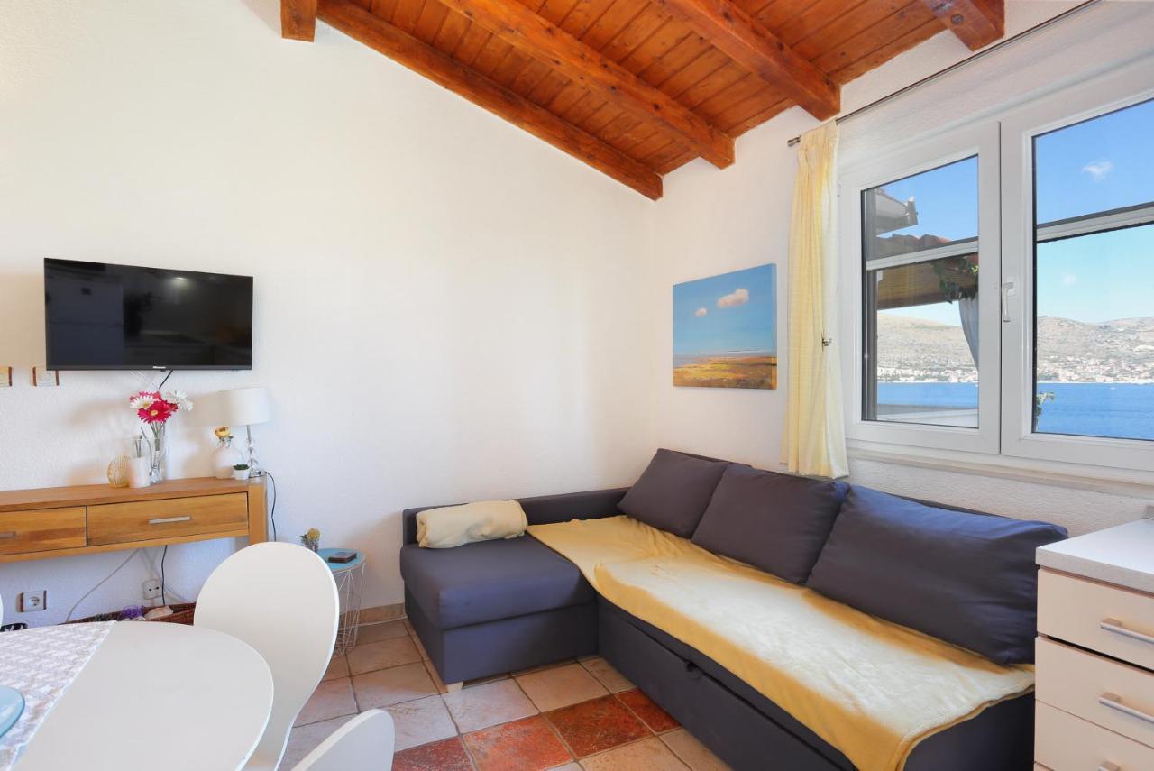 Apartments By The Sea Okrug Donji, Ciovo - 12502 Okrug Gornji Extérieur photo